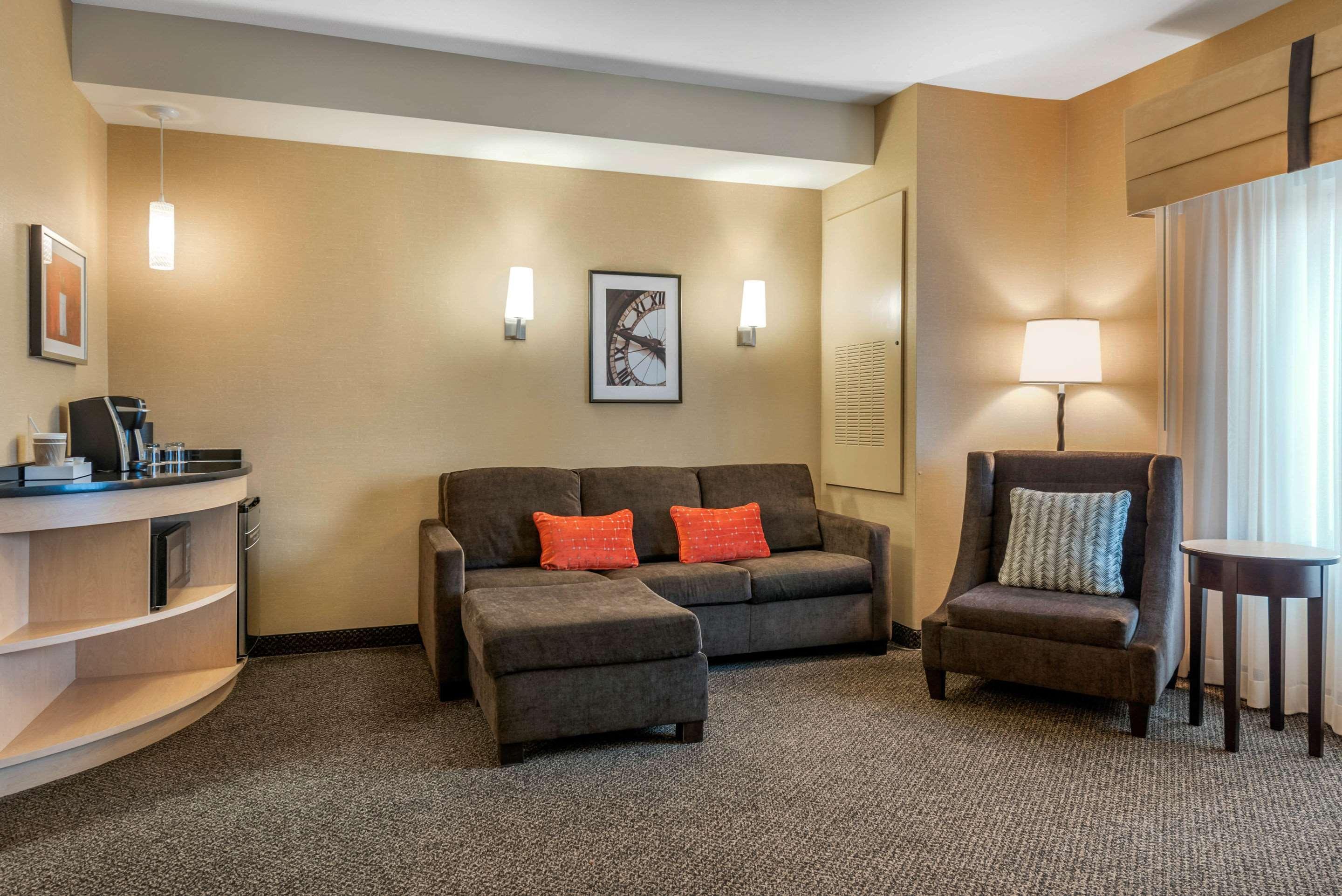 Cambria Hotel Akron - Canton Airport Uniontown Dış mekan fotoğraf