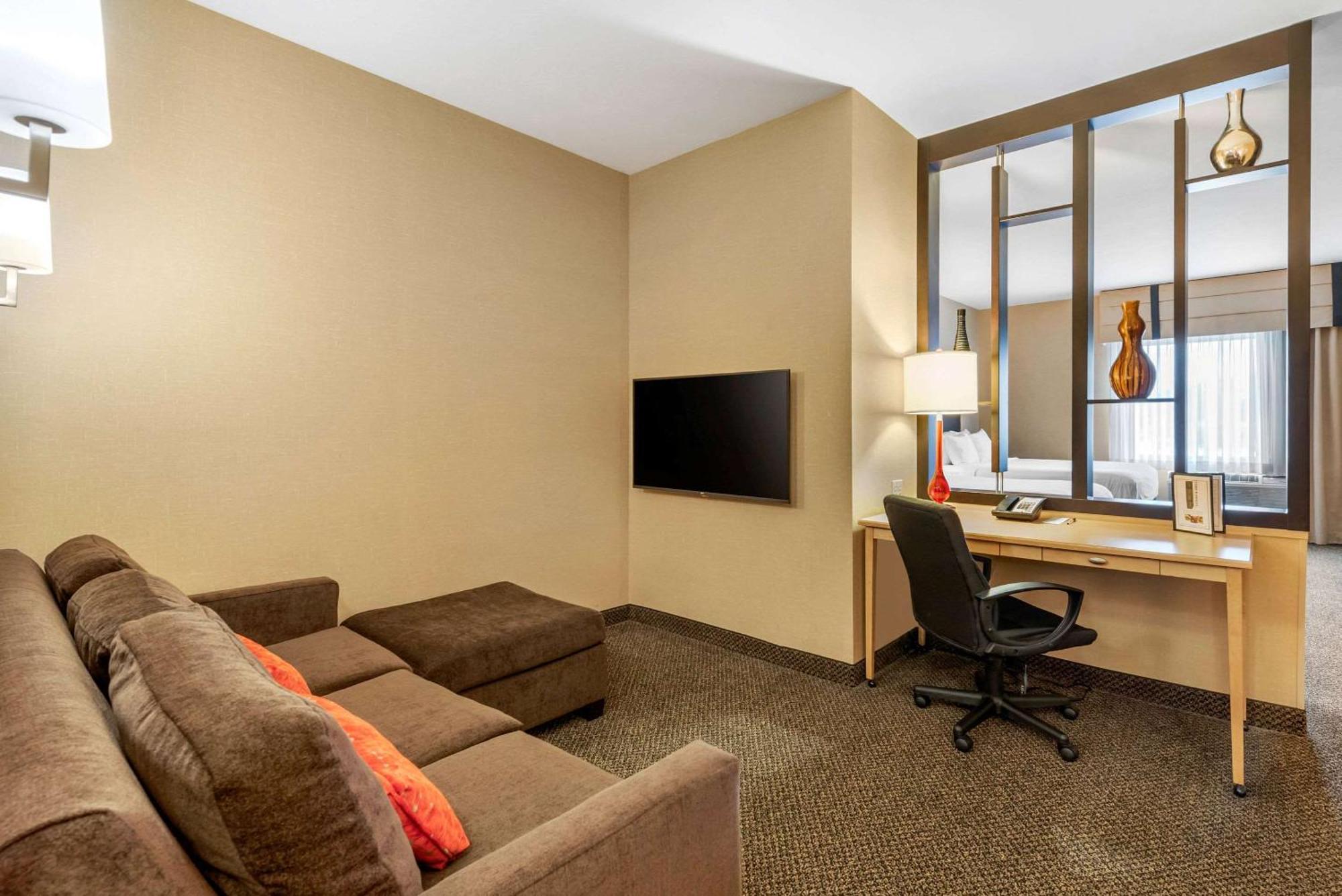 Cambria Hotel Akron - Canton Airport Uniontown Dış mekan fotoğraf