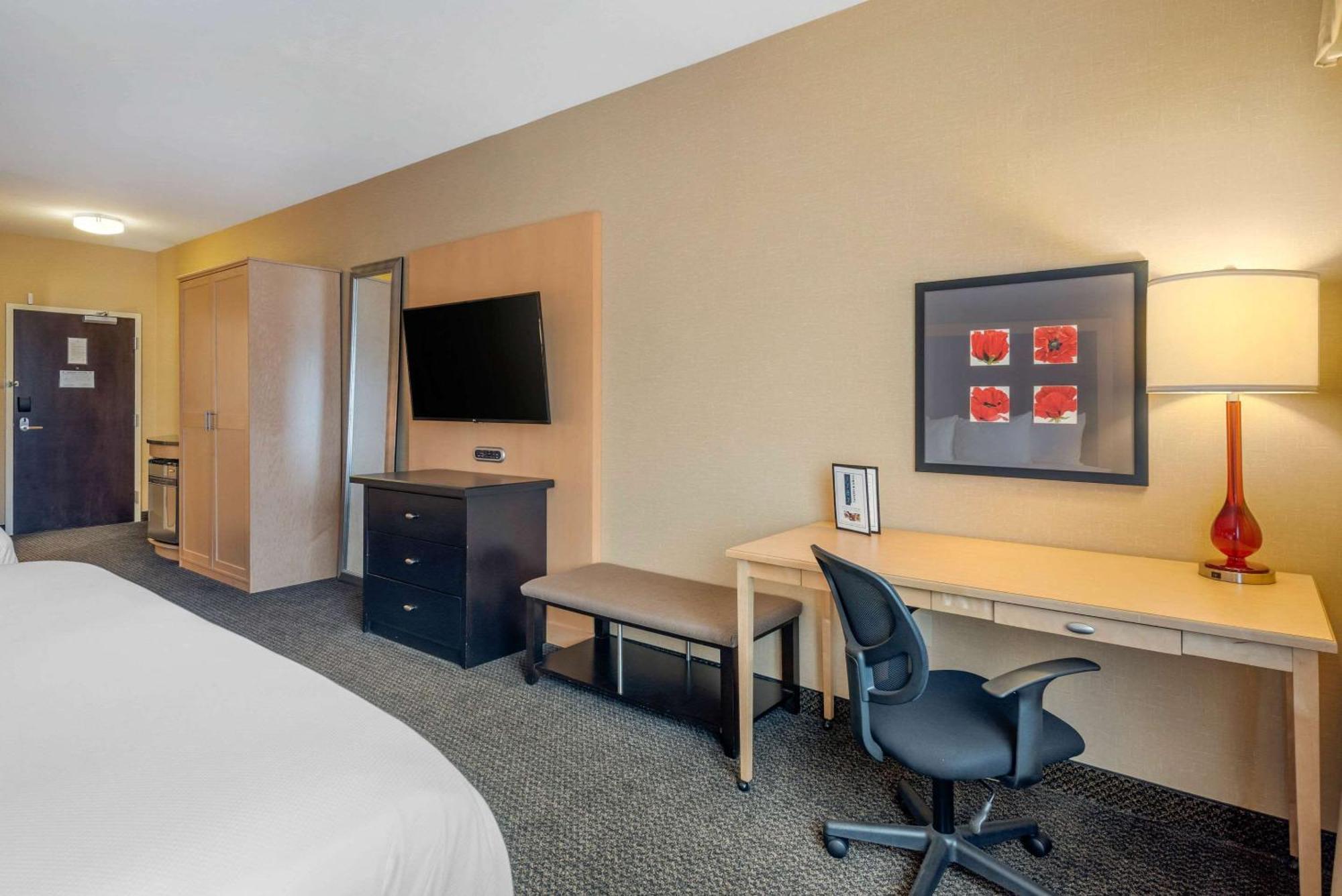 Cambria Hotel Akron - Canton Airport Uniontown Dış mekan fotoğraf