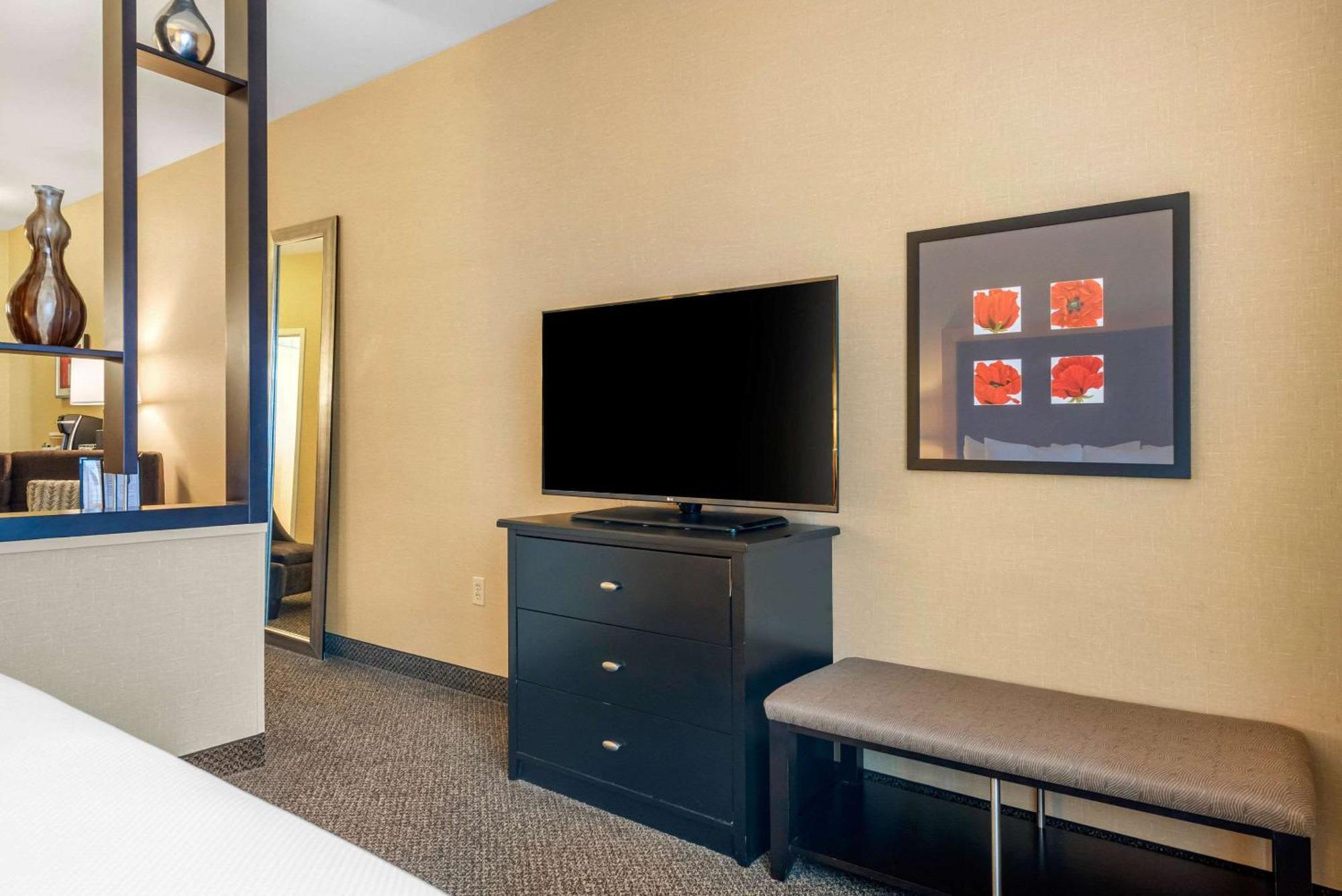 Cambria Hotel Akron - Canton Airport Uniontown Dış mekan fotoğraf