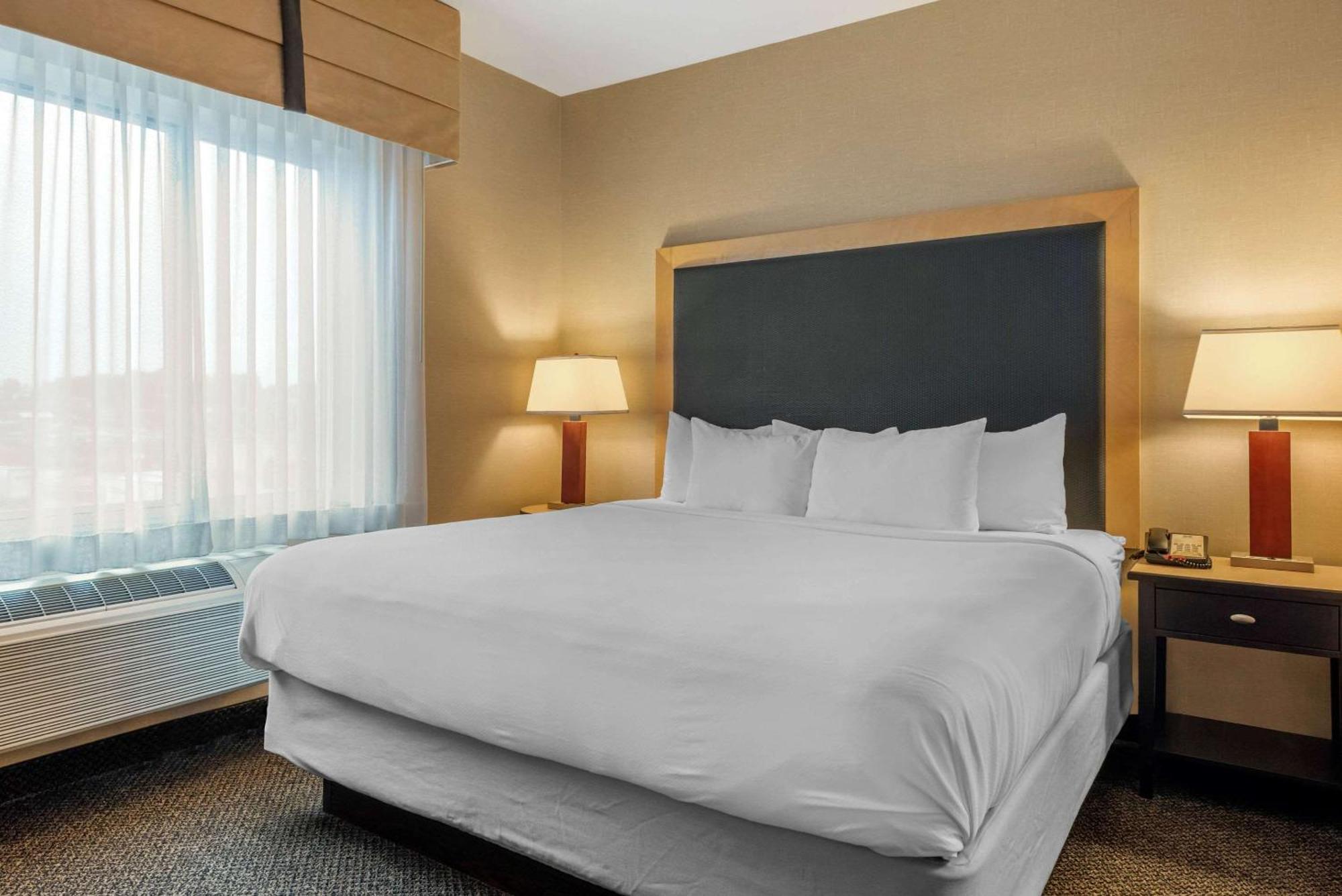Cambria Hotel Akron - Canton Airport Uniontown Dış mekan fotoğraf